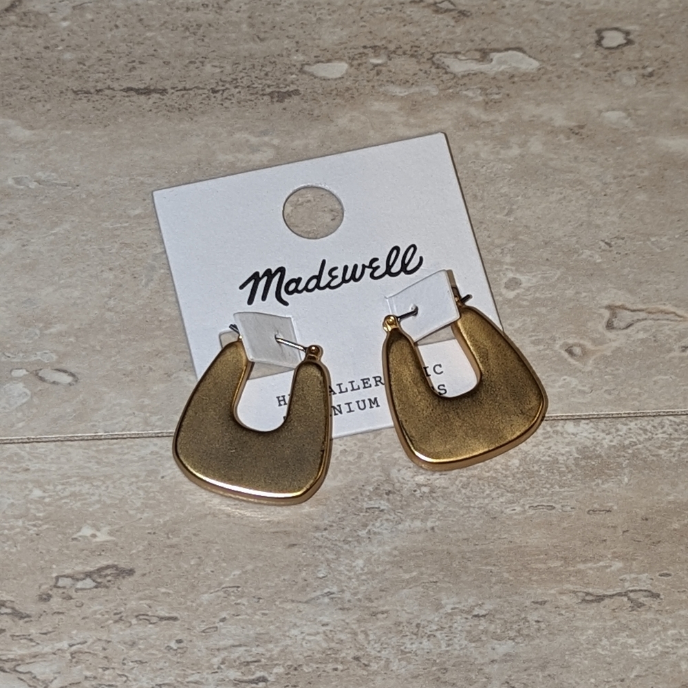 Madewell Chunky Triangle Gold Hoop Earrings